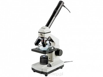 Mikroskop Biolux AL/NV przeznaczony jest do obserwacji w powiększeniu od 20x do 1280x. Przeznaczony jest do pracy w placówkach oświatowych, jak również do użytku domowego. Układ optyczny mikroskopu wyposażony jest w trzy obiektywy, dwa okulary i soczewkę Barlowa. Parametry mikroskopu zadowolą początkujących i zaawansowanych użytkowników. Atrakcyjne wyposażenie dodatkowe umożliwia przeprowadzenie interesujących obserwacji. Zestaw zawiera walizkę umożliwiającą wygodne i bezpieczne przechowywanie mikroskopu.