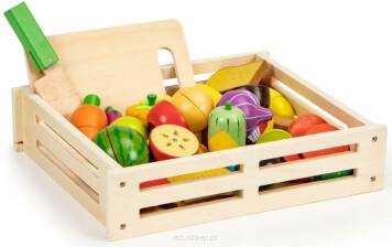 Skrzynka z warzywami i owocami świetnie wkomponuje się w zabawkową kuchnię czy sklepik.