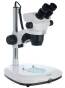 Mamy przyjemność zaprezentować Państwu mikroskop optyczny Levenhuk ZOOM 1B o dużym zakresie pracy. Przy jego użyciu można wygodnie badać preparaty geologiczne, biżuterię, obiekty biologiczne, materiały tekstylne, płytki drukowane i niewielkie mechanizmy. Tego mikroskopu można używać zarówno do celów hobbystycznych, jak i profesjonalnych, np. w centrach serwisowych lub warsztatach zegarmistrzowskich.