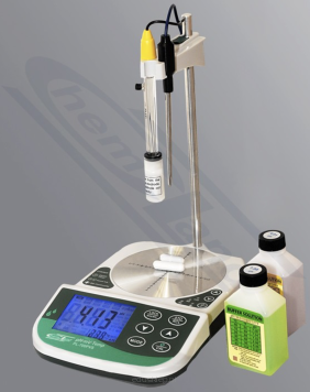 pH-metr / termometr / mieszadło magnetyczne