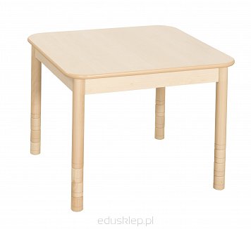 Stół z regulacją wysokości w zakresie 0-3. Blat o wymiarach 70 x 70 cm wykonany z płyty laminowanej w kolorze klonu 18 mm. Narożniki stołu zaokrąglone nabijane profilem T. Nogi stołu wykonane z drewna.