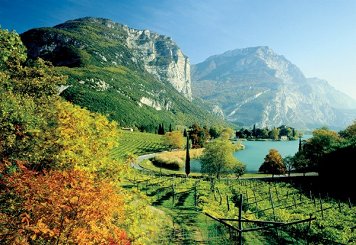 Puzzle 500 Elementów Jezioro Toblino, Trentino Trefl